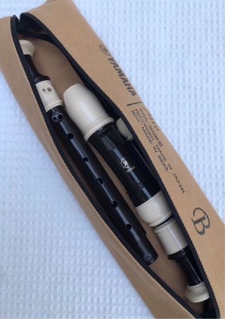 Dos flautas soprano Yamaha YRS 302BIi