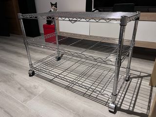 Mesa auxiliar metálica