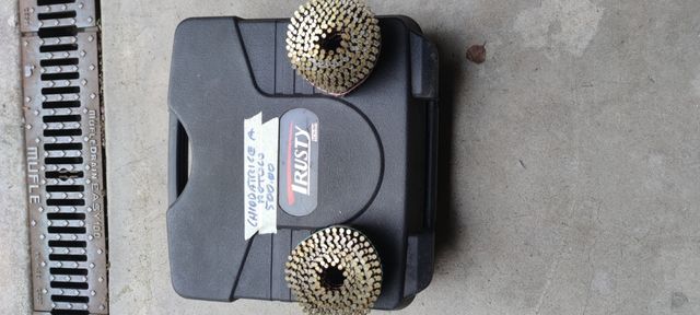 Chiodatrice automatica