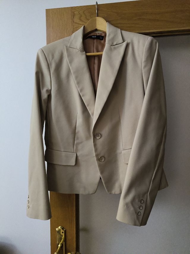 Blazer mujer color beis