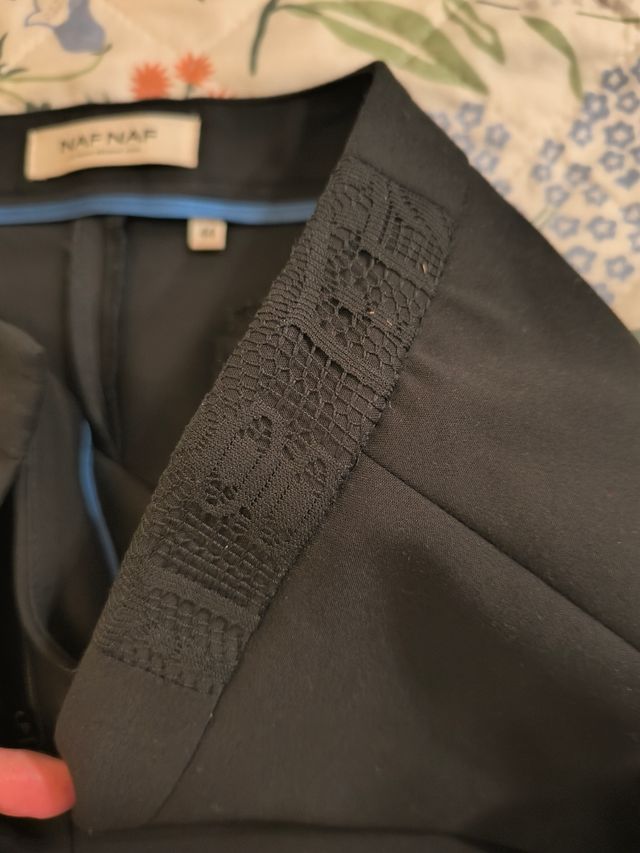 Pantalón pitillo Naf Naf talla 44