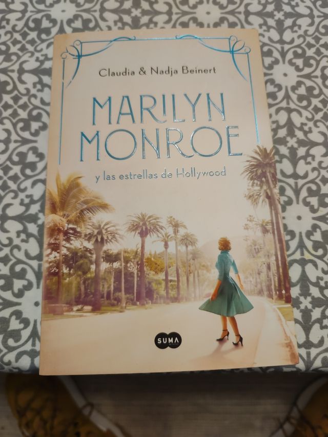 Marilyn Monroe y las estrellas de Hollywood / Marilyn Monroe and the Hollywood S tars (MUJERES QUE NOS INSPIRAN) (Spanish Edition)