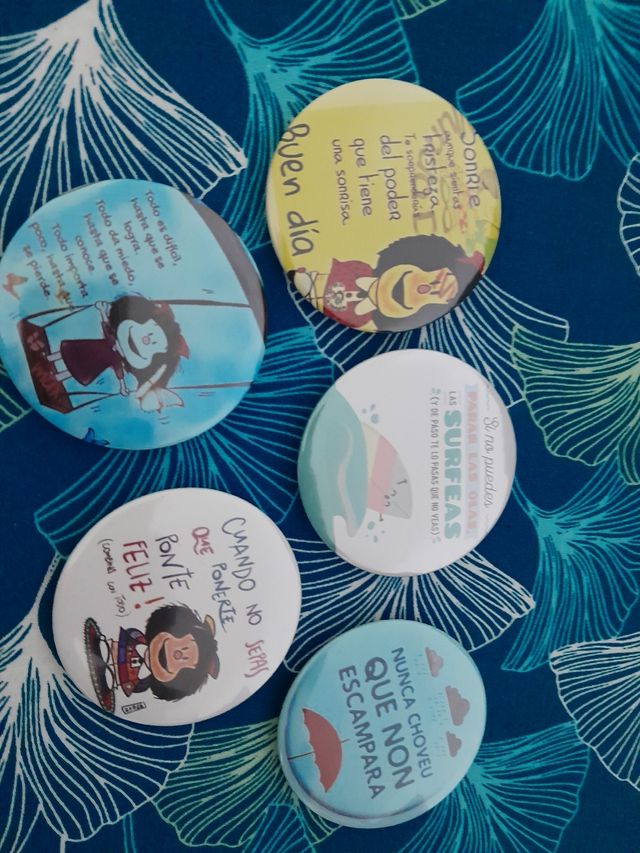 Chapas. Tb se pueden personalizar para cumples
