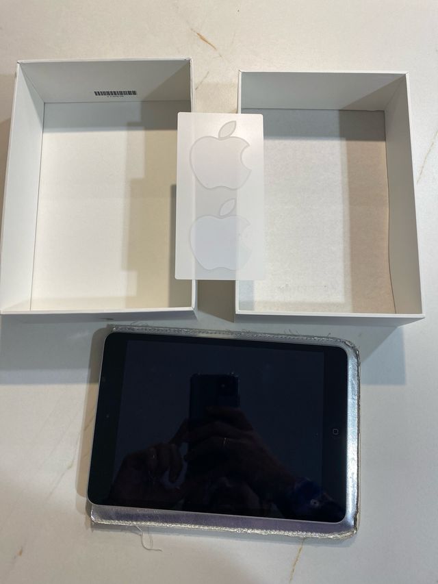 Ipad mini 2 funda y caja