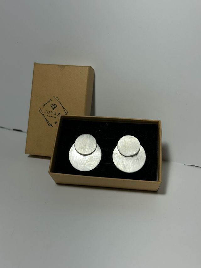 Pareja de pendientes  de plata de plata
