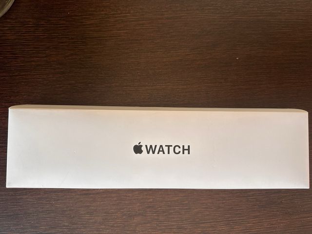 Apple watch brand new SE 44 mm