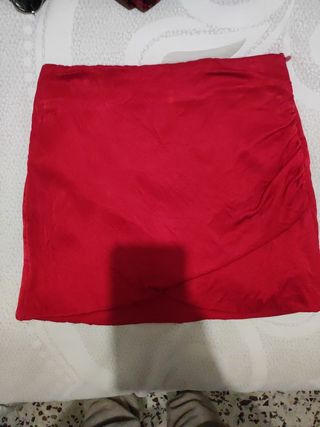 Falda roja