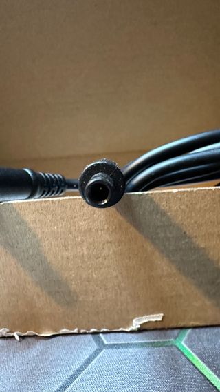 Cargador Dell 90w con adaptador 
