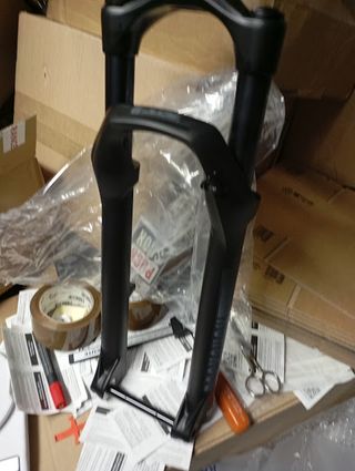 Forcella nuova MTB 27,5 boost 15x110 escurs 100mm 