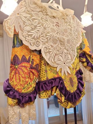 Traje de fallera siglo XVIII