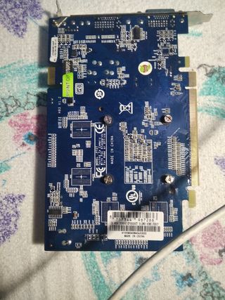 Gráfica  Nvidia GeForce 9500 GT 512mb