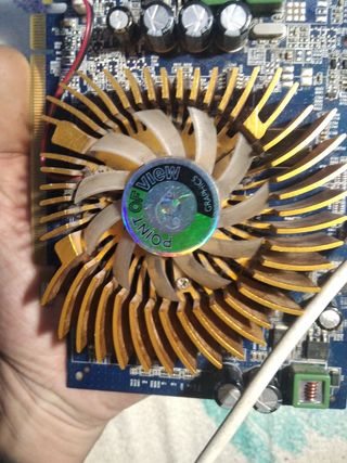 Gráfica  Nvidia GeForce 9500 GT 512mb