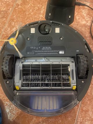Robot aspirador  iRobot Roomba 606