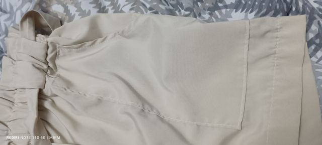 Pantalón mujer corto beigs