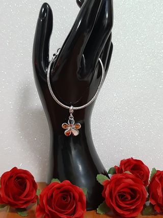 🔴 Charm fiore bianco con brillantini