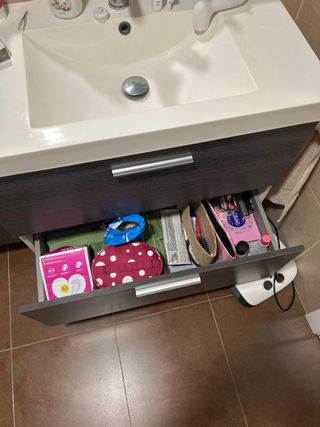 Conjunto de baño: mueble y armario