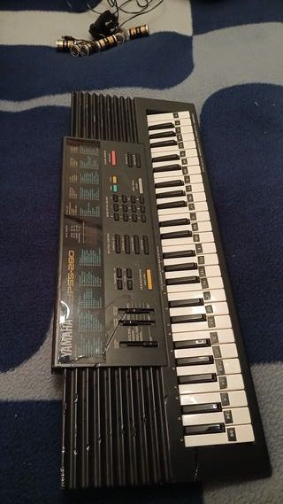Teclado Yamaha PSS-280