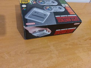 Vendo Consola Super Nintendo Classic Mini [EUR]