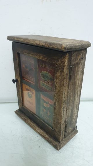 Mueble para guardar llaves.