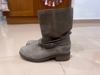 Botas Ugg piel beige T39