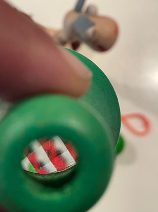 giochi didattici bussola  in legno e lente prisma