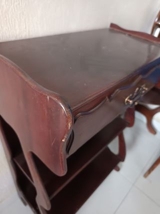 Mueble auxiliar antiguo