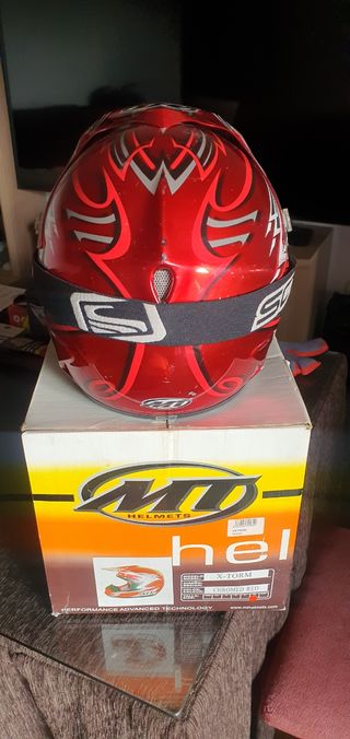 Casco cross MT-Helments X-Torm