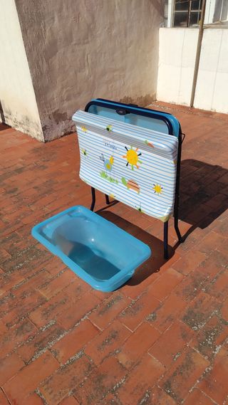Bañera de bebé con cambiador