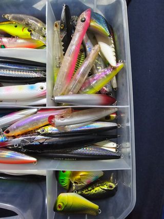 Pesca señuelo carretes 