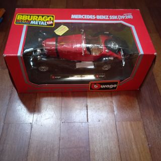 Maqueta coche bburago