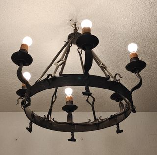 Lámpara hierro forjado de techo estilo castellano