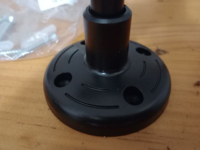 Colgador de sujeción a  pared para guitarras