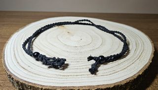 Collar con jaula para minerales