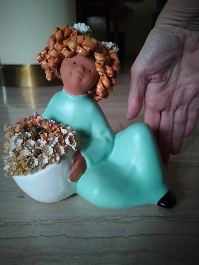 Figura in ceramica