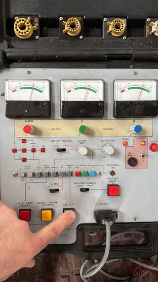 Servicio de restauración para CRT