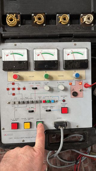 Servicio de restauración para CRT