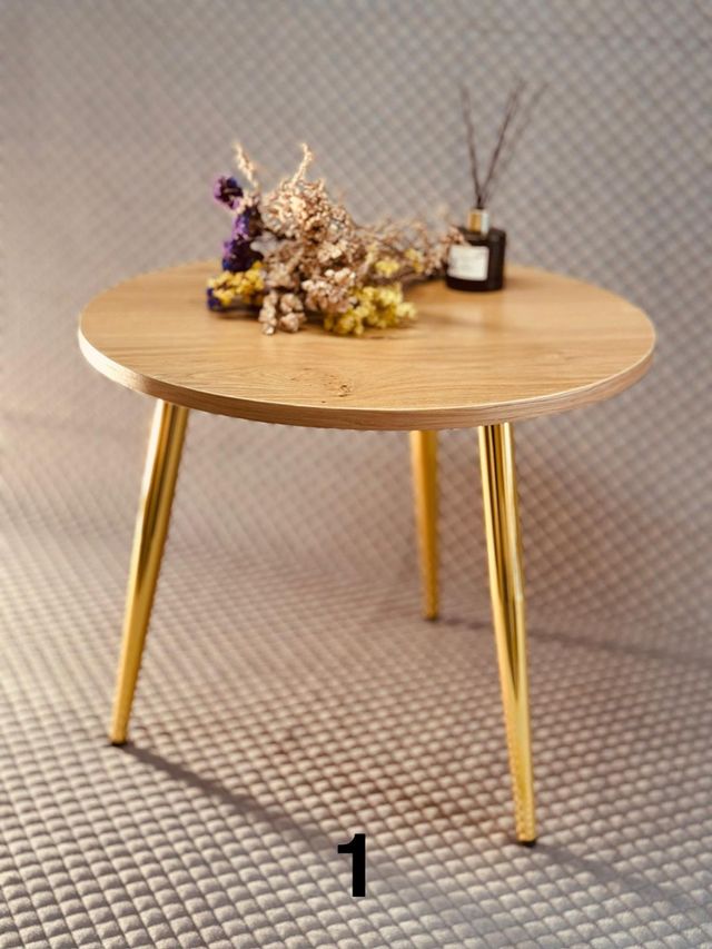 Mesa auxiliar y de centro