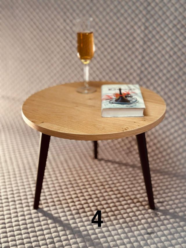 Mesa auxiliar y de centro