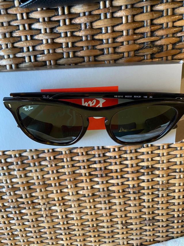 Rayban originais - nunca foram usados