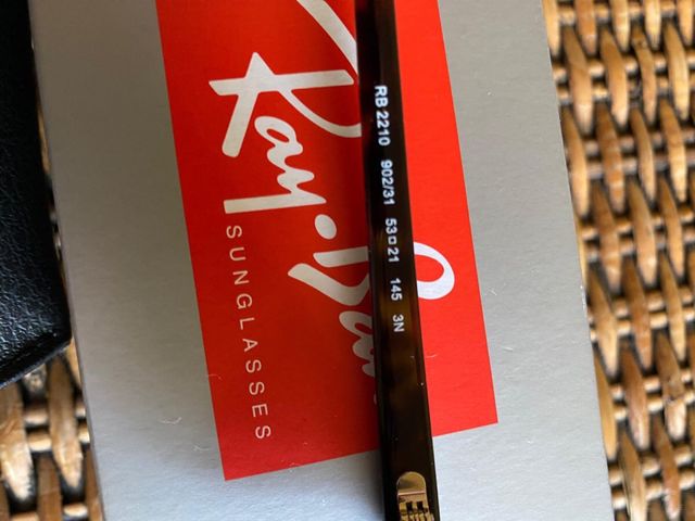 Rayban originais - nunca foram usados