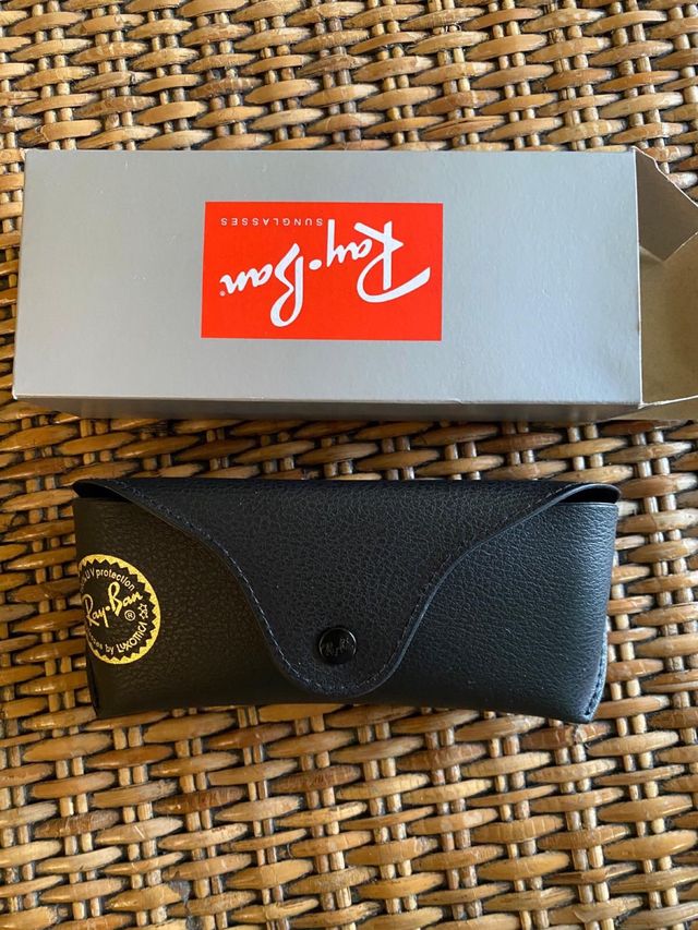 Rayban originais - nunca foram usados
