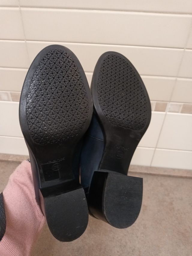 Mocassino donna  con tacco Geox