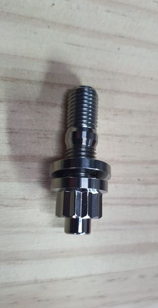 Tornilleria de titanio Mitsubishi Evo