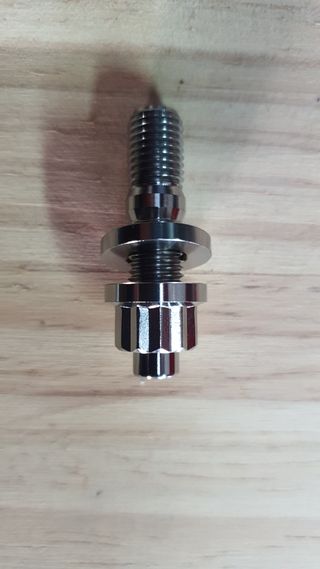 Tornilleria de titanio Mitsubishi Evo