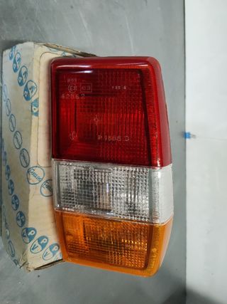 🟢PILOTO TRASERO DERECHO FORD FIESTA I