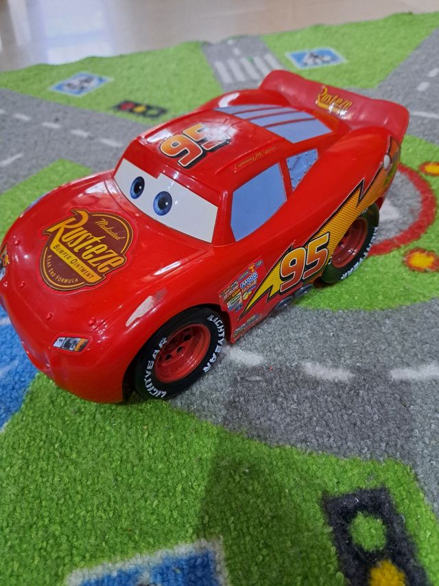 Coche jugete Rusteze