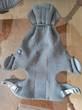 Mochila portabebés gris de Babybjorn