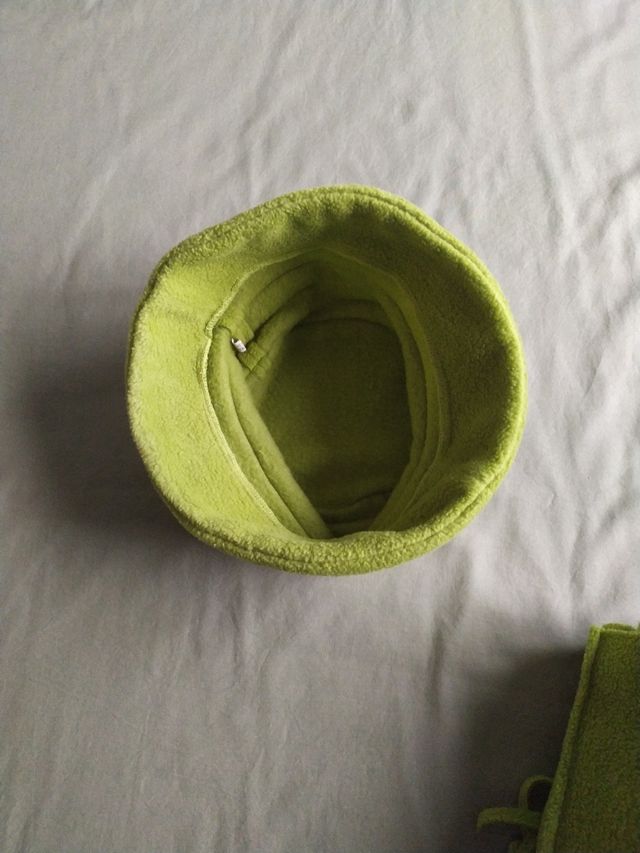 Gorro y bufanda polar