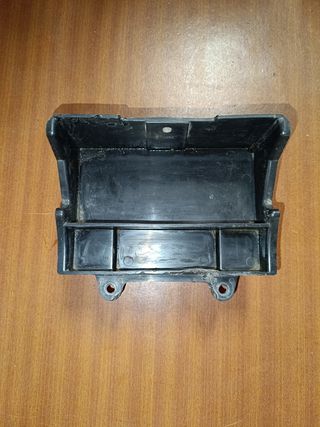 Tapa batería Kawasaki ER5 2006