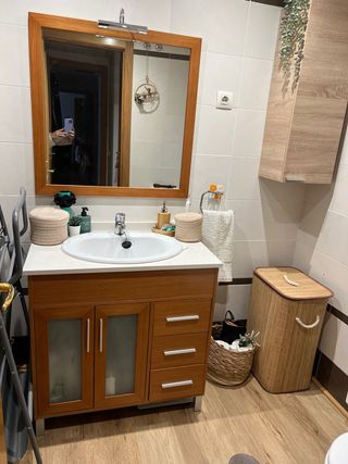 Mueble y espejo baño 